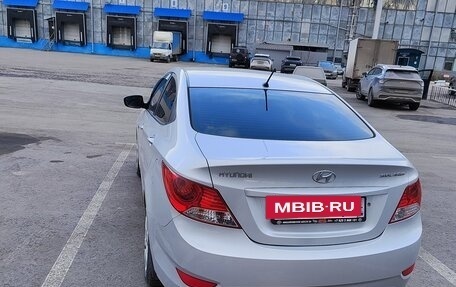 Hyundai Solaris II рестайлинг, 2012 год, 660 000 рублей, 6 фотография