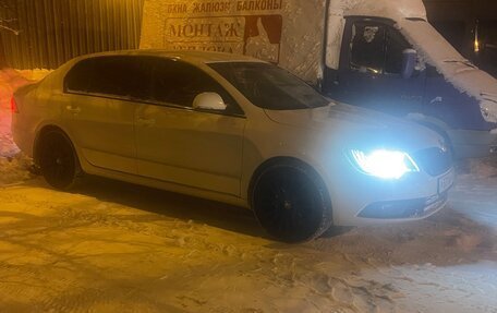 Skoda Superb III рестайлинг, 2013 год, 1 200 000 рублей, 6 фотография