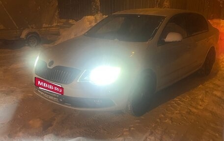 Skoda Superb III рестайлинг, 2013 год, 1 200 000 рублей, 5 фотография