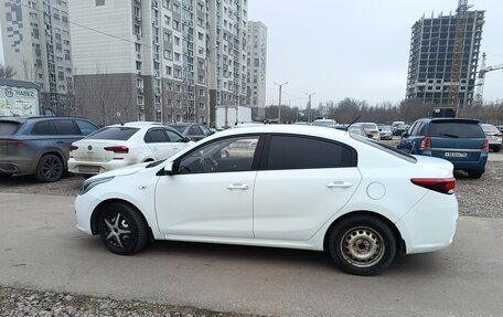 KIA Rio IV, 2017 год, 1 190 000 рублей, 2 фотография