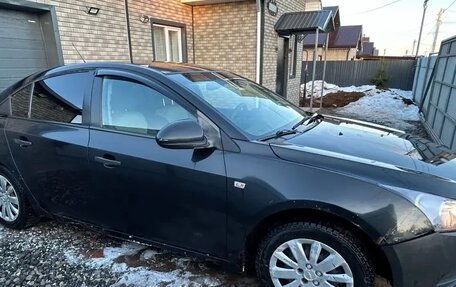 Chevrolet Cruze II, 2011 год, 287 000 рублей, 3 фотография