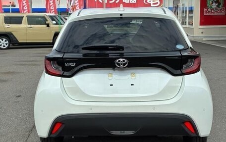 Toyota Yaris, 2021 год, 1 120 000 рублей, 5 фотография