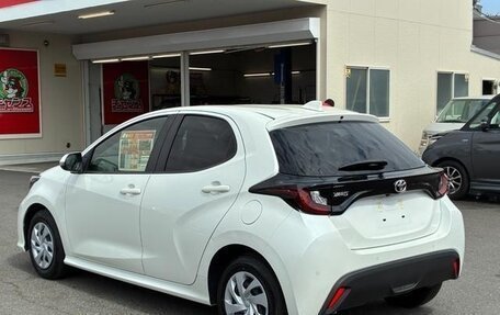 Toyota Yaris, 2021 год, 1 120 000 рублей, 6 фотография