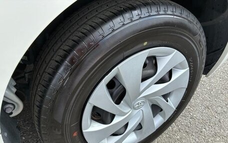 Toyota Yaris, 2021 год, 1 120 000 рублей, 22 фотография