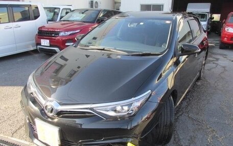 Toyota Auris II, 2015 год, 976 000 рублей, 2 фотография