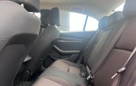 Mazda 3, 2019 год, 2 090 000 рублей, 11 фотография