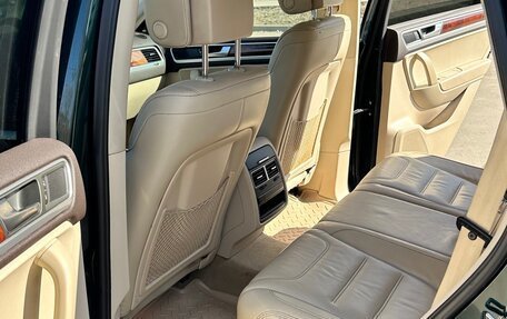 Volkswagen Touareg III, 2011 год, 2 500 000 рублей, 19 фотография