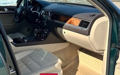 Volkswagen Touareg III, 2011 год, 2 500 000 рублей, 16 фотография