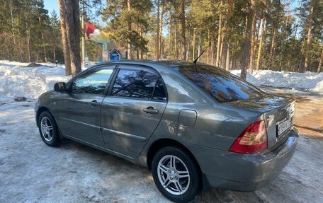 Toyota Corolla, 2005 год, 695 000 рублей, 3 фотография