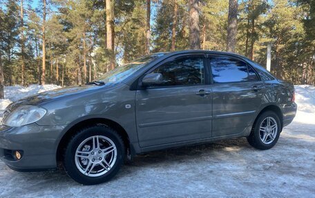 Toyota Corolla, 2005 год, 695 000 рублей, 4 фотография