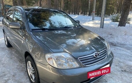 Toyota Corolla, 2005 год, 695 000 рублей, 21 фотография