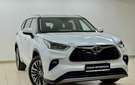 Toyota Highlander, 2025 год, 6 000 000 рублей, 3 фотография