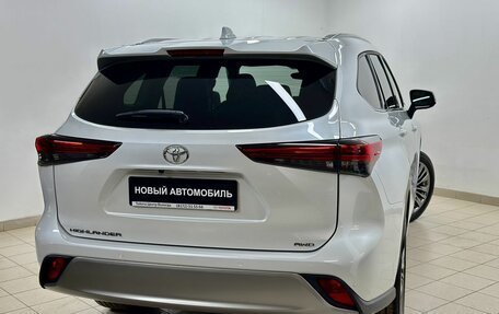 Toyota Highlander, 2025 год, 6 000 000 рублей, 9 фотография