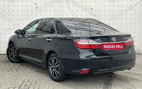 Toyota Camry, 2015 год, 1 700 000 рублей, 5 фотография