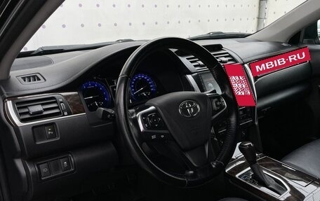 Toyota Camry, 2015 год, 1 700 000 рублей, 15 фотография