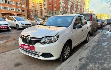 Renault Logan II, 2018 год, 420 000 рублей, 1 фотография