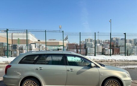 Toyota Avensis III рестайлинг, 2005 год, 700 000 рублей, 6 фотография