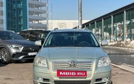 Toyota Avensis III рестайлинг, 2005 год, 700 000 рублей, 8 фотография