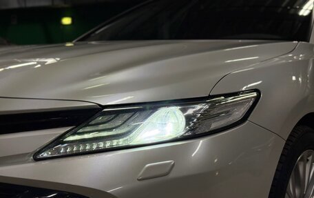 Toyota Camry, 2021 год, 3 650 000 рублей, 8 фотография