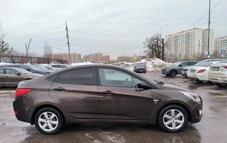 Hyundai Solaris II рестайлинг, 2015 год, 890 000 рублей, 4 фотография