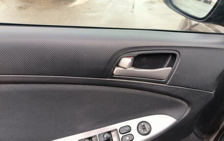 Hyundai Solaris II рестайлинг, 2015 год, 890 000 рублей, 14 фотография