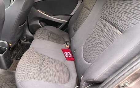 Hyundai Solaris II рестайлинг, 2015 год, 890 000 рублей, 12 фотография