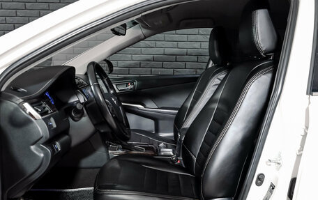 Toyota Camry, 2016 год, 2 300 000 рублей, 9 фотография