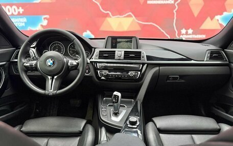 BMW 3 серия, 2018 год, 2 100 000 рублей, 21 фотография