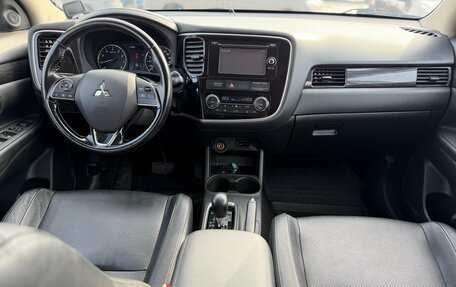 Mitsubishi Outlander III рестайлинг 3, 2016 год, 1 550 000 рублей, 21 фотография