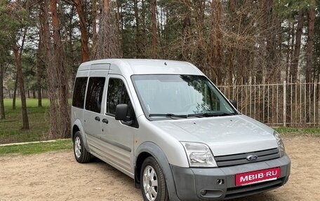 Ford Tourneo Connect I, 2008 год, 630 000 рублей, 2 фотография