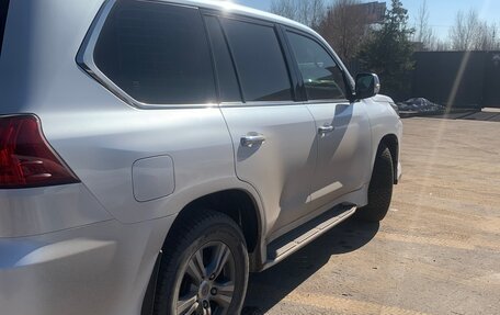 Lexus LX III, 2017 год, 5 700 000 рублей, 4 фотография