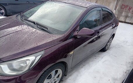 Hyundai Solaris II рестайлинг, 2013 год, 475 000 рублей, 3 фотография