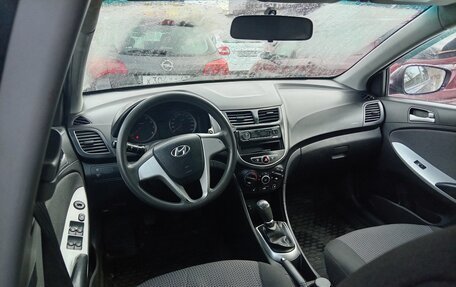 Hyundai Solaris II рестайлинг, 2013 год, 475 000 рублей, 6 фотография