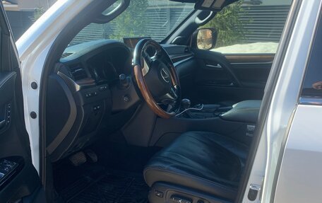 Lexus LX III, 2017 год, 5 700 000 рублей, 9 фотография