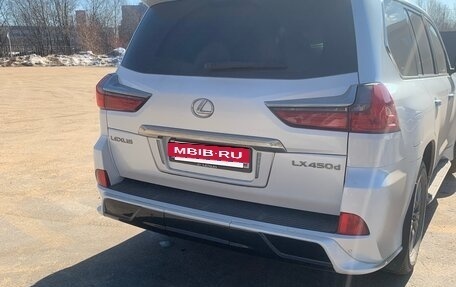 Lexus LX III, 2017 год, 5 700 000 рублей, 5 фотография