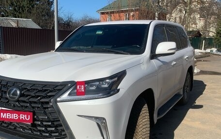 Lexus LX III, 2017 год, 5 700 000 рублей, 8 фотография