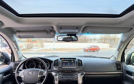 Toyota Land Cruiser 200, 2011 год, 3 990 000 рублей, 9 фотография