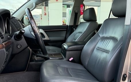 Toyota Land Cruiser 200, 2011 год, 3 990 000 рублей, 5 фотография