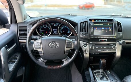 Toyota Land Cruiser 200, 2011 год, 3 990 000 рублей, 19 фотография