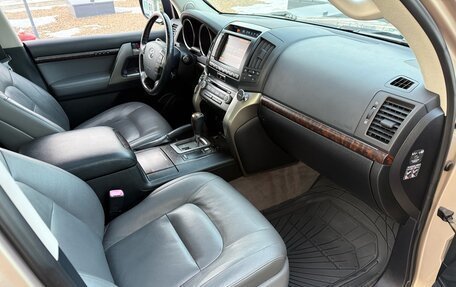 Toyota Land Cruiser 200, 2011 год, 3 990 000 рублей, 17 фотография