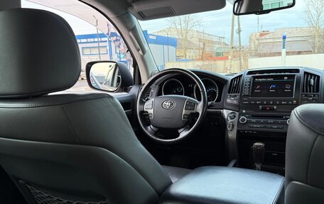 Toyota Land Cruiser 200, 2011 год, 3 990 000 рублей, 20 фотография