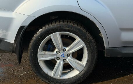 Mitsubishi Outlander III рестайлинг 3, 2010 год, 1 100 000 рублей, 11 фотография