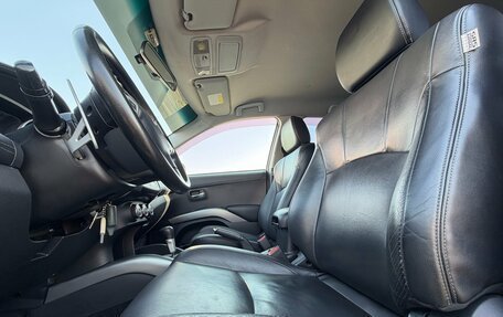 Mitsubishi Outlander III рестайлинг 3, 2010 год, 1 100 000 рублей, 15 фотография