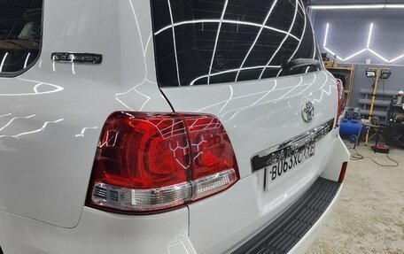 Toyota Land Cruiser 200, 2011 год, 3 200 000 рублей, 10 фотография