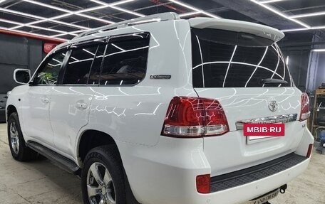 Toyota Land Cruiser 200, 2011 год, 3 200 000 рублей, 9 фотография