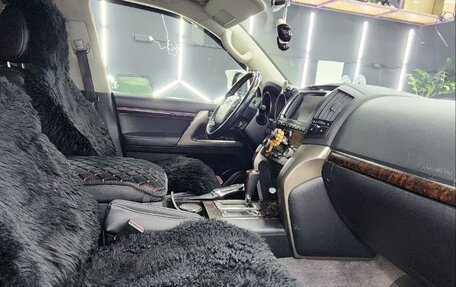 Toyota Land Cruiser 200, 2011 год, 3 200 000 рублей, 14 фотография