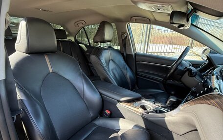 Toyota Camry, 2018 год, 1 911 000 рублей, 5 фотография