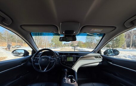 Toyota Camry, 2018 год, 1 911 000 рублей, 8 фотография