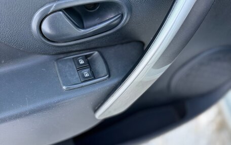 Renault Logan II, 2017 год, 390 000 рублей, 5 фотография