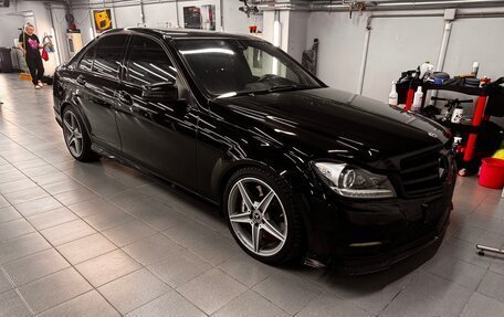 Mercedes-Benz C-Класс, 2012 год, 1 550 000 рублей, 2 фотография